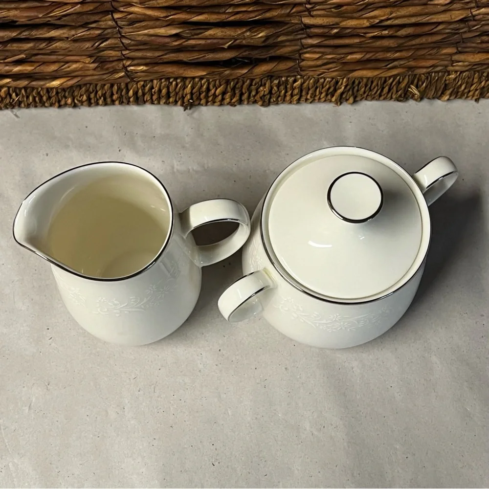Noritake Fine China Lorelei 7541 Sugar Bowl and Creamer